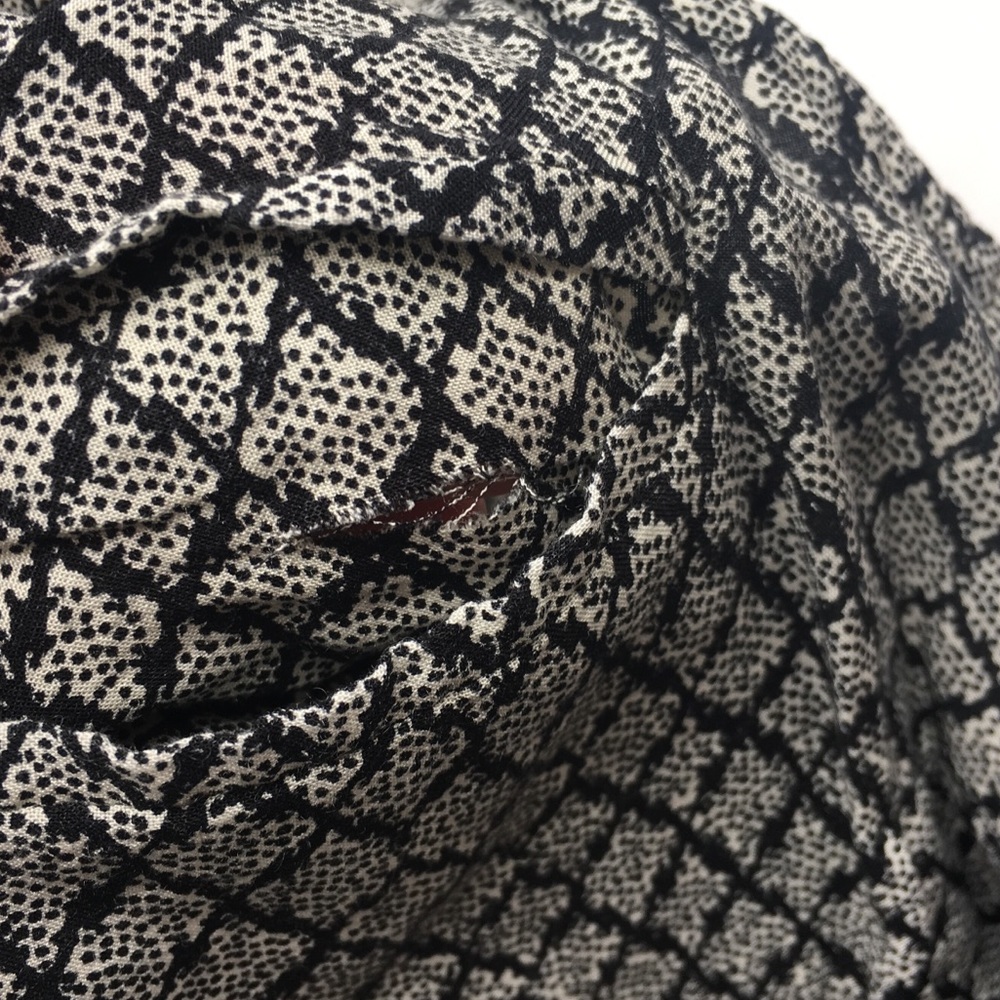 Geometric Tank Top - Picture 3 of 5
